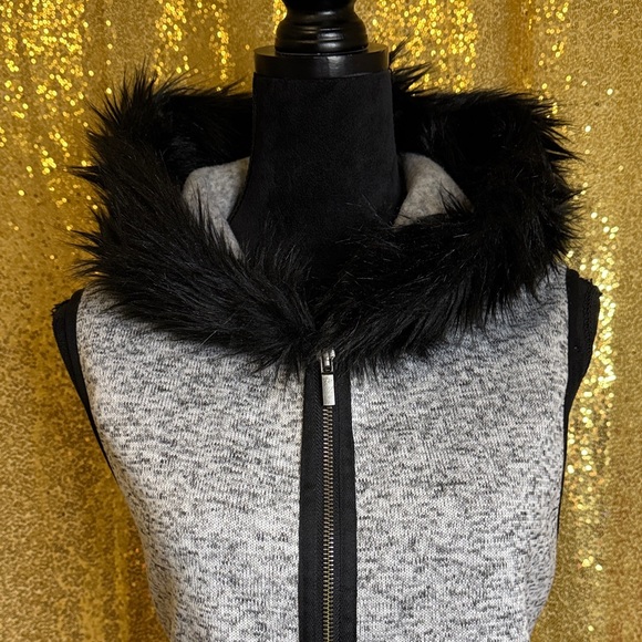 Wooly Bully Wear Gray Vest with Black Fur Accent - Picture 3 of 9